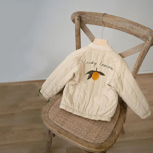 Mini Fashion winterjas | Comfortabele katoenjas met broderie | Warme kinderkleding | Verkrijgbaar in meerdere kleuren en maten | Praktische details kindermode | Baby & peuter bovenkleding