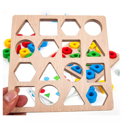 Woodn | Educatief Spel voor Kinderen | Trains Hand-oog Coördinatie | Geometrische Vormen | Inclusief Blokken en Kaarten | Ondersteunt Cognitieve Ontwikkeling | Twee Spelers | Houten Speelgoed