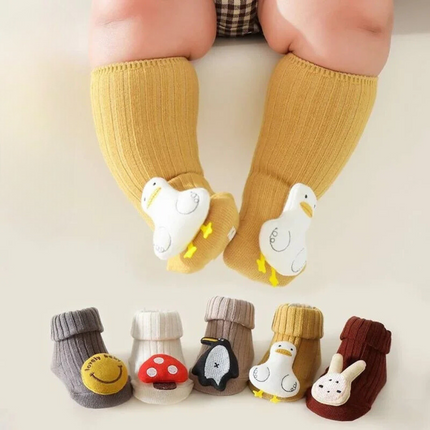 Kindersokken met Antislip | Zacht Katoen | Veiligheid op Gladde Vloeren | Hoge en Lage Varianten | Unisex Design | Verschillende Kleuren en Motieven | Gemakkelijk aan te Trekken | Geschikt voor Wasmachine