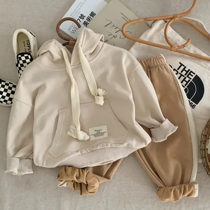 Kinder Hoodie | Unisex | Blauw | 100% Katoen | Casual | Zacht en Duurzaam | Hipperstijl | Comfortabele Pasvorm | Praktische Hitte Bescherming | Eenvoudig Onderhoud | Geschikt voor Dagelijks Gebruik